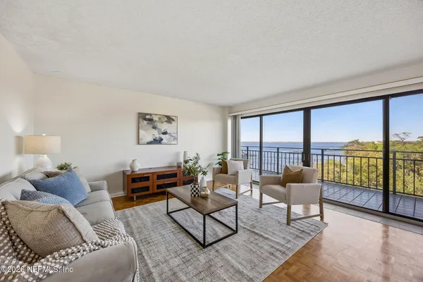 $395,000 | 6000 San Jose Boulevard, Unit 9E, Jacksonville, FL 32217