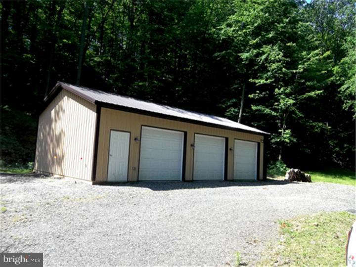 114 Anthonys Mill Road Barto, PA 19504 - Photo 2 of 25 Gallery Image 2