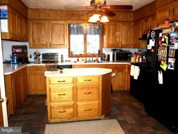 114 Anthonys Mill Road Barto, PA 19504 - Photo 8 of 25 Gallery Image 8