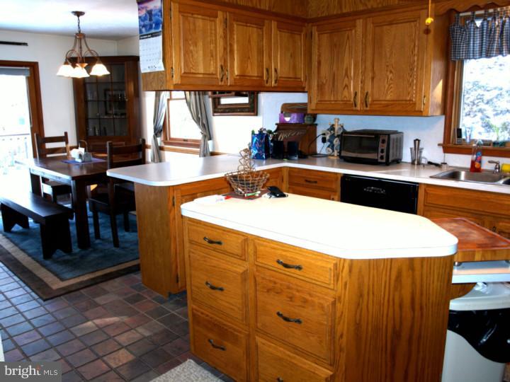 114 Anthonys Mill Road Barto, PA 19504 - Photo 9 of 25 Gallery Image 9