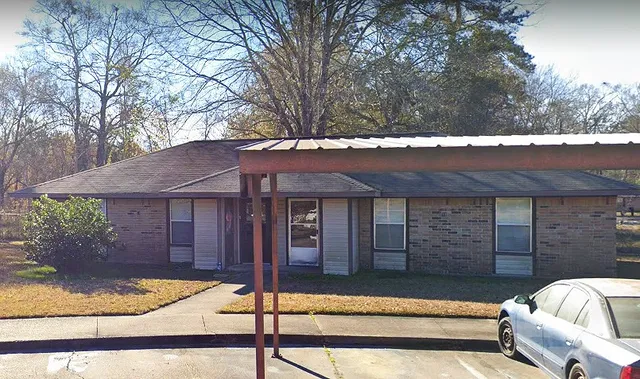 $616 | 1203 East 5th Avenue, Oakdale, LA 71463