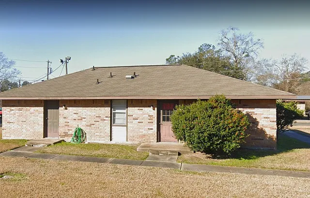 $616 | 1203 East 5th Avenue, Oakdale, LA 71463