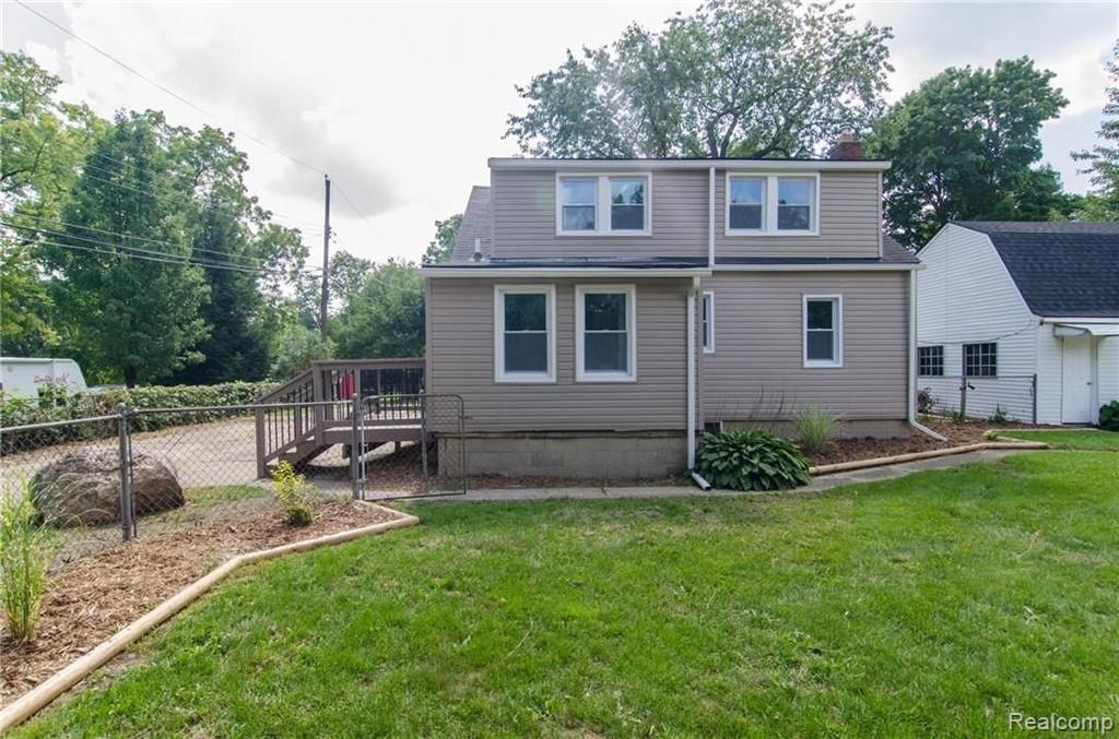 3550 Woodcrest Road Rochester Hills, MI 48309 - Photo 10 of 51