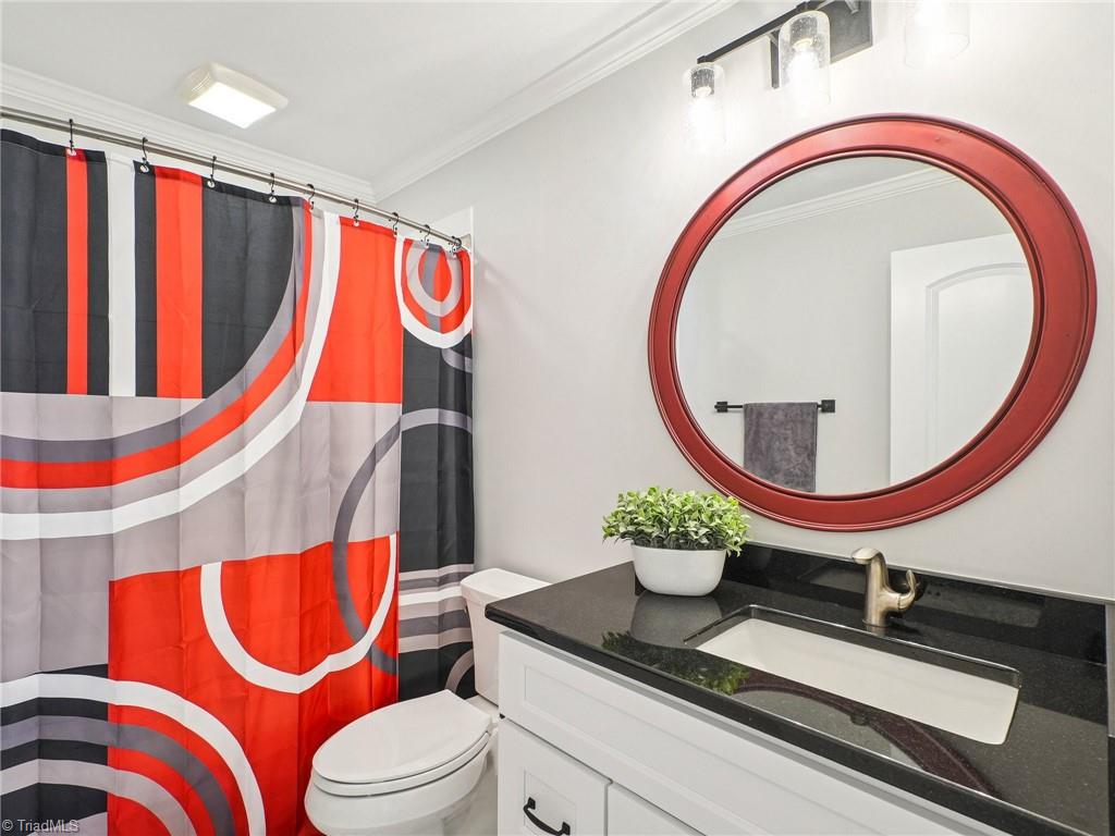 1659 Angus Ridge Drive Kernersville, NC 27284 - Photo 26 of 34 Guest full bath upstairs