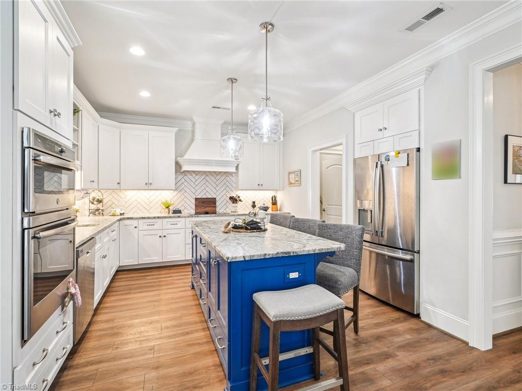 1659 Angus Ridge Drive Kernersville, NC 27284 - Photo 6 of 34 Beautiful! Love the Island!
