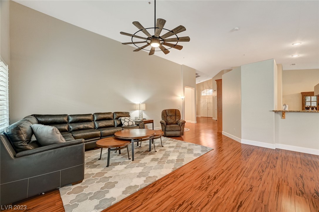 380 Desert Cove Road Henderson, NV 89012 - Photo 4 of 39 Gallery Image 4