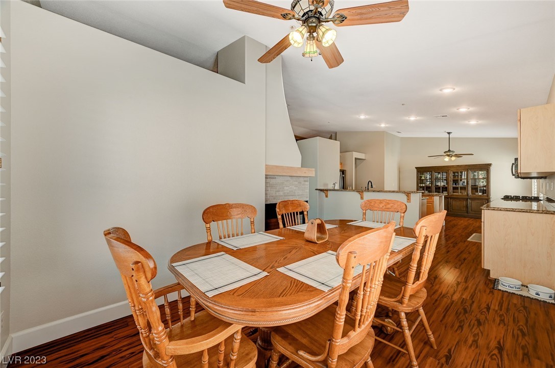 380 Desert Cove Road Henderson, NV 89012 - Photo 6 of 39 Gallery Image 6
