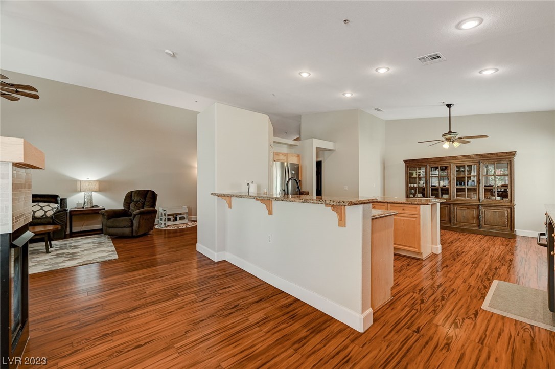 380 Desert Cove Road Henderson, NV 89012 - Photo 8 of 39 Gallery Image 8