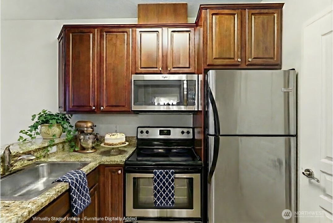 225 Logan Avenue South, Unit 319 Renton, WA 98057 - Photo 4 of 22