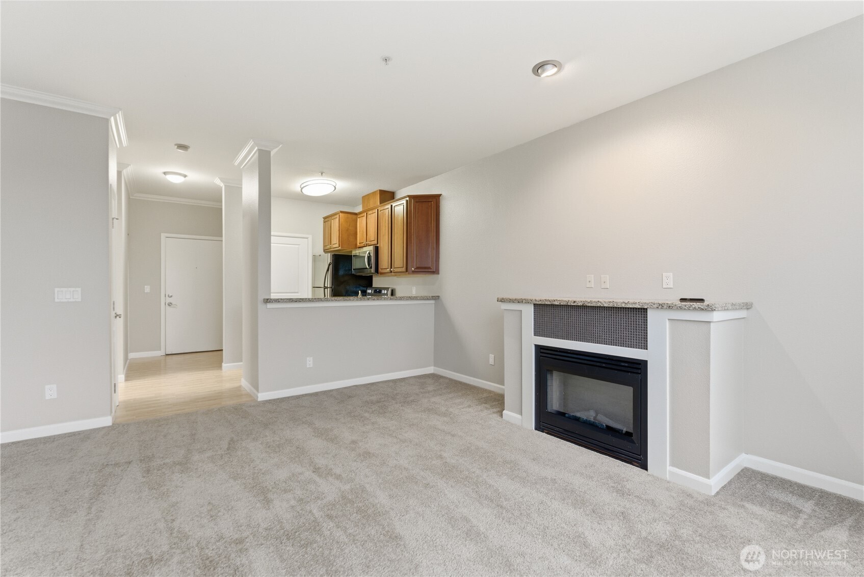 225 Logan Avenue South, Unit 319 Renton, WA 98057 - Photo 9 of 22