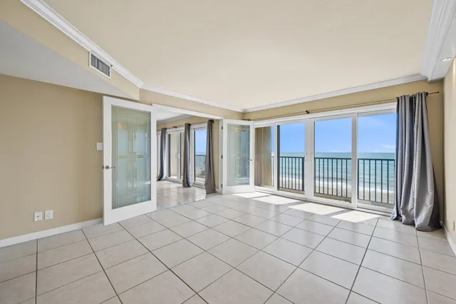 $3,200 | 995 N Highway, Unit 407, Indialantic, FL 32903