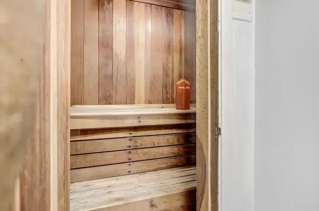 $3,200 | 995 N Highway, Unit 407, Indialantic, FL 32903