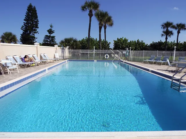 $3,200 | 995 N Highway, Unit 407, Indialantic, FL 32903