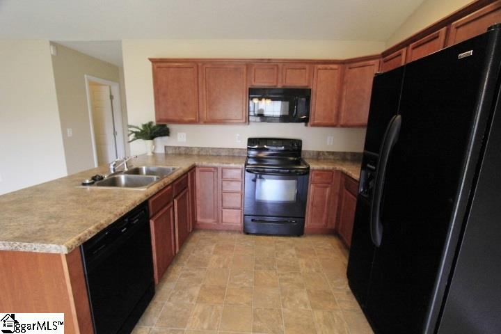 8 Tigris Way Greenville, SC 29607 - Photo 8 of 36 Gallery Image 8