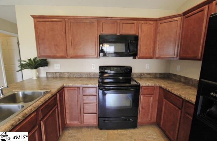 8 Tigris Way Greenville, SC 29607 - Photo 9 of 36 Gallery Image 9