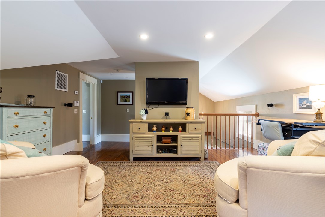 290 Fletcher Road North Kingstown, RI 02852 - Photo 29 of 50