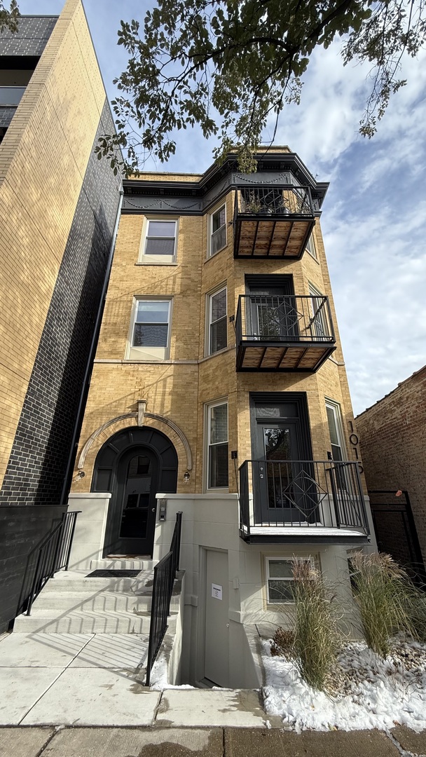 1015 North California Avenue, Unit 1F Chicago, IL 60622 - Photo 1 of 14