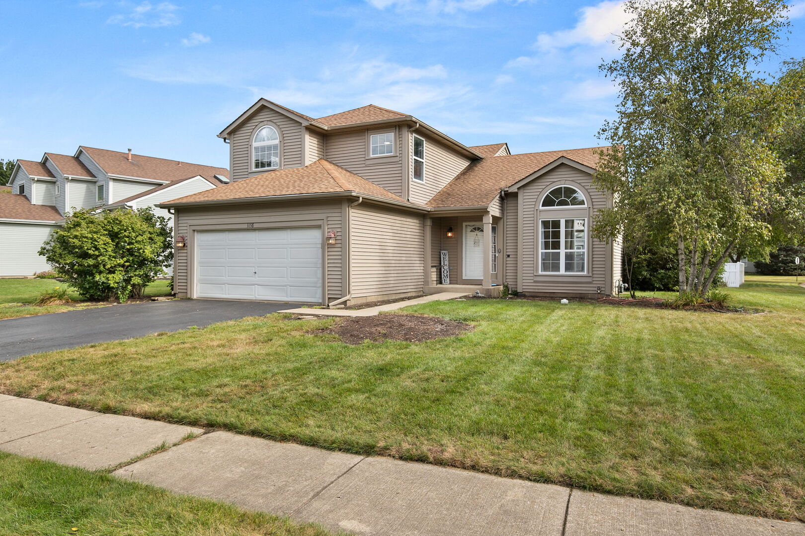 1158 Sweetwater Ridge Lake In The Hills, IL 60156 - Photo 1 of 28 Gallery Image 1