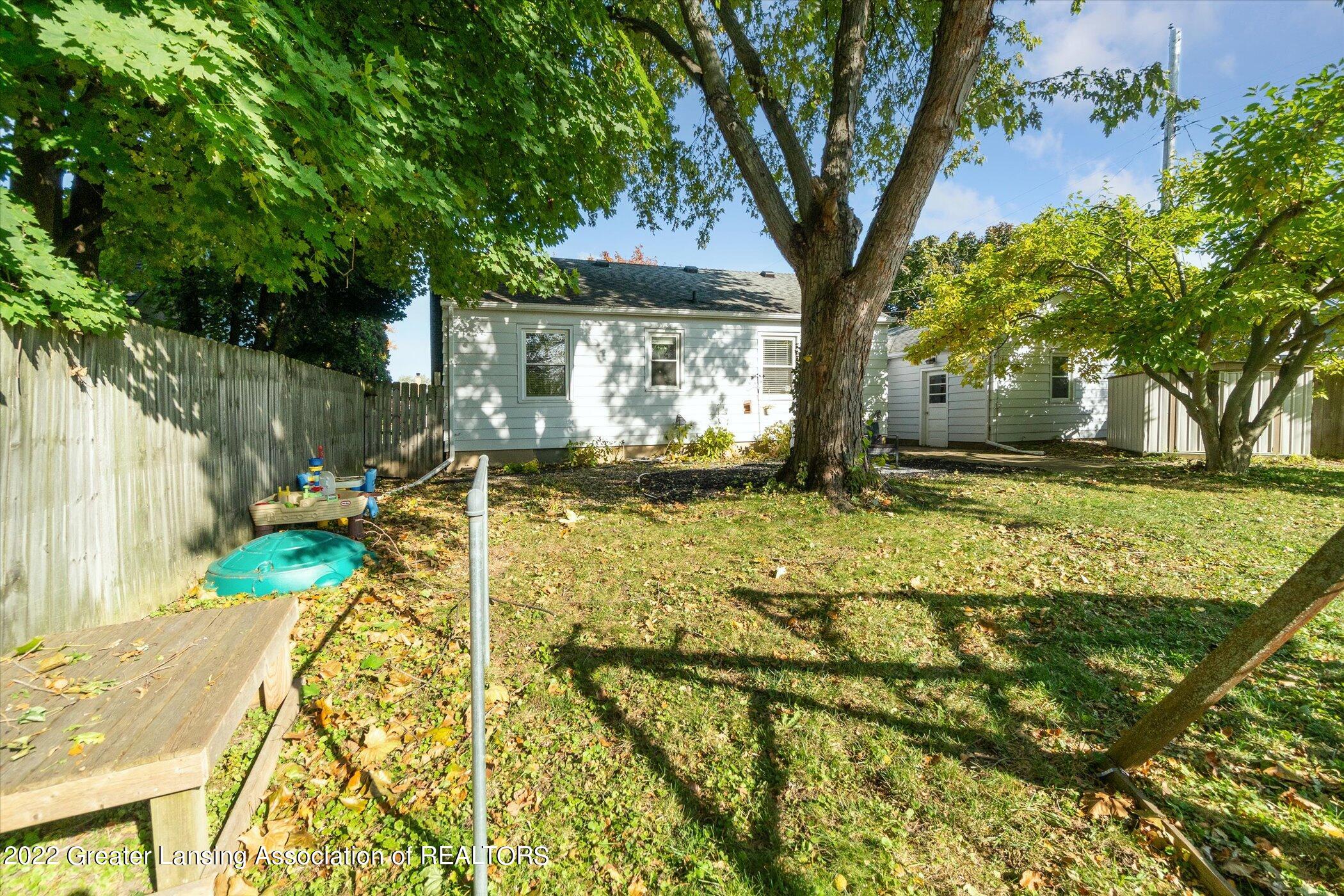 3413 Upton Road Lansing, MI 48917 - Photo 32 of 39 34-Upton Rd Lansing, MI 48917_windowsti