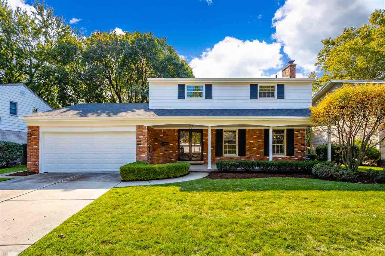 1083 Canterbury Road Grosse Pointe Woods, MI 48236 - Photo 1 of 38