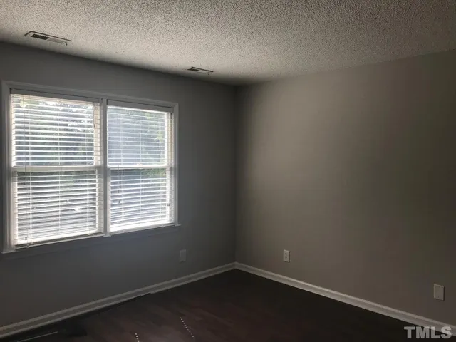 $1,500 | 4036 Greenleaf Street, Unit 102, Raleigh, NC 27606