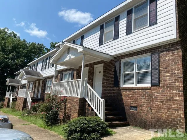 $1,500 | 4036 Greenleaf Street, Unit 102, Raleigh, NC 27606