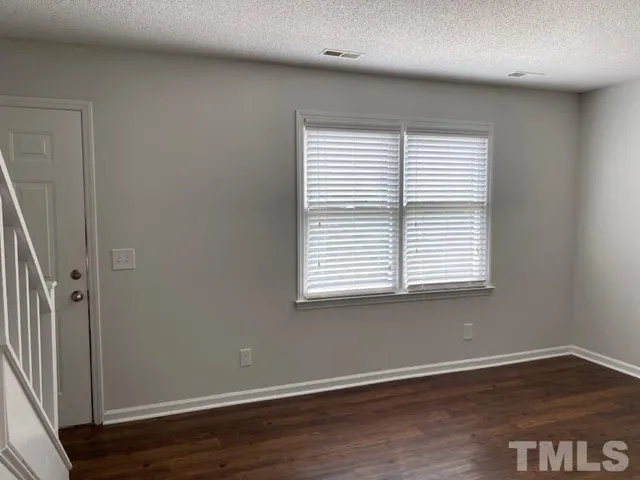 $1,500 | 4036 Greenleaf Street, Unit 102, Raleigh, NC 27606