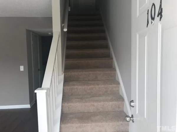 $1,375 | 4036 Greenleaf Street, Unit 102, Raleigh, NC 27606