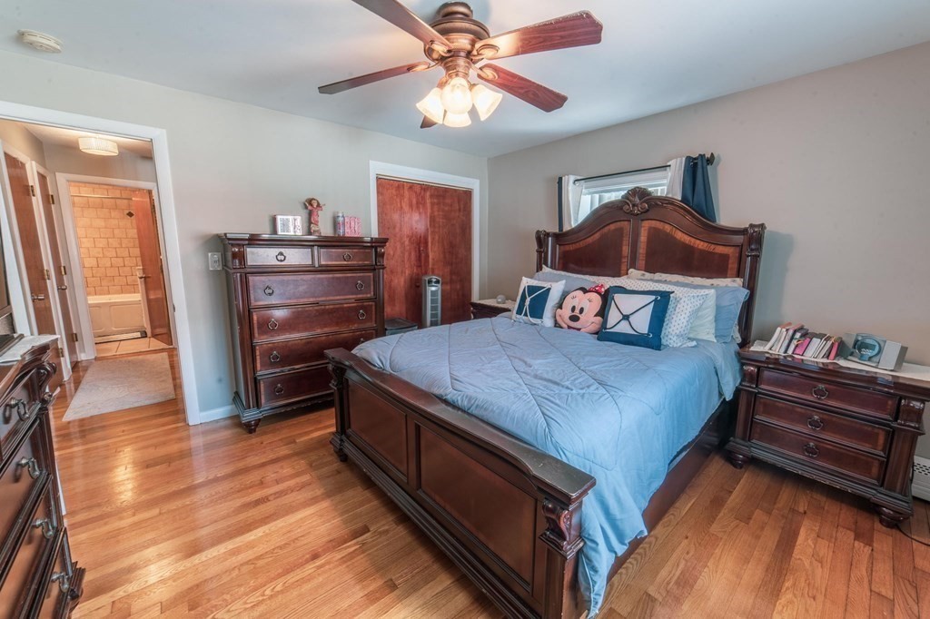 7 Oakcrest Road, Unit 7 Boston, MA 02136 - Photo 6 of 10 Gallery Image 6