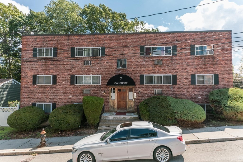 7 Oakcrest Road, Unit 7 Boston, MA 02136 - Photo 10 of 10 Gallery Image 10