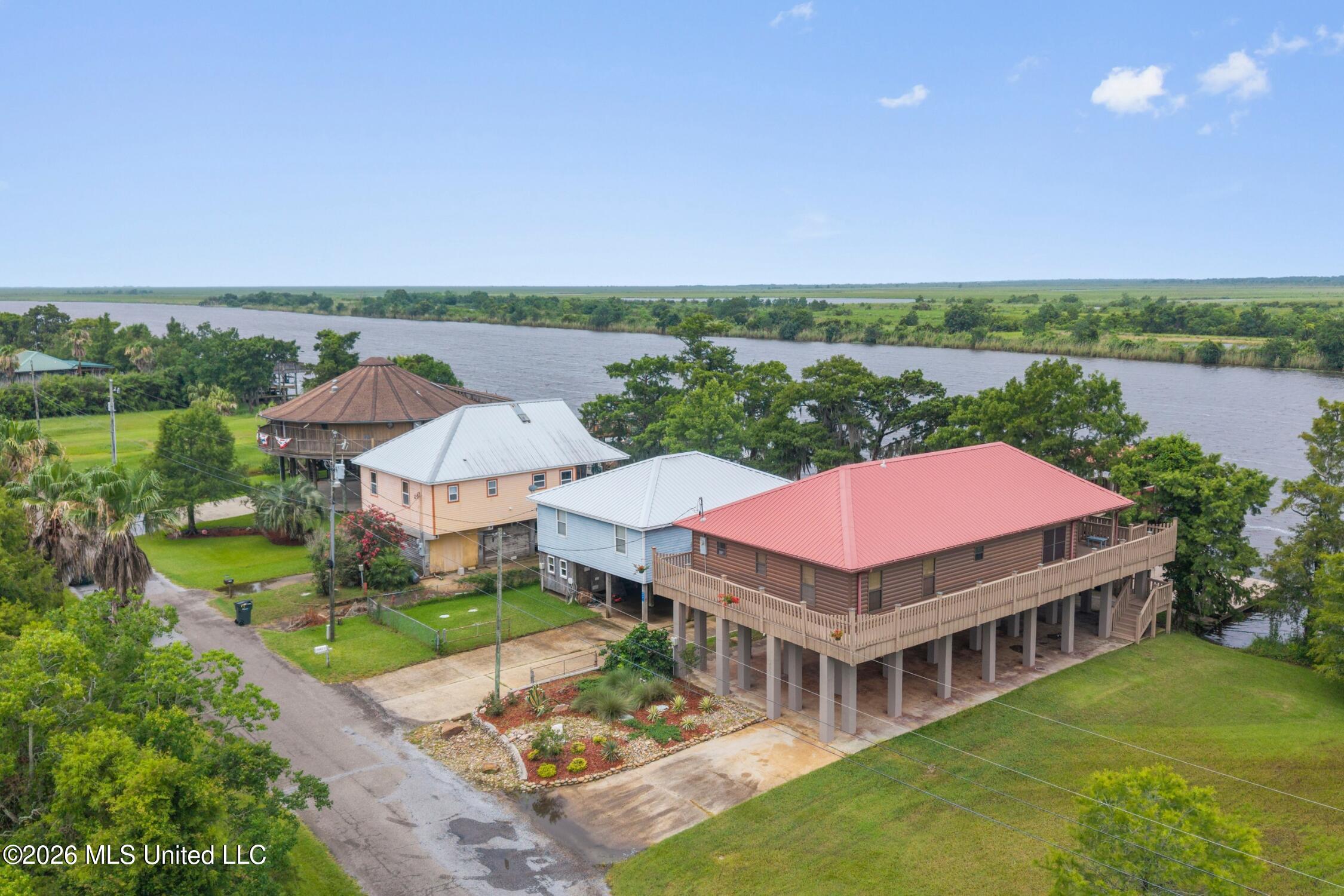 4205 Riverside Drive Pearlington, MS 39572 - Photo 6 of 72 5