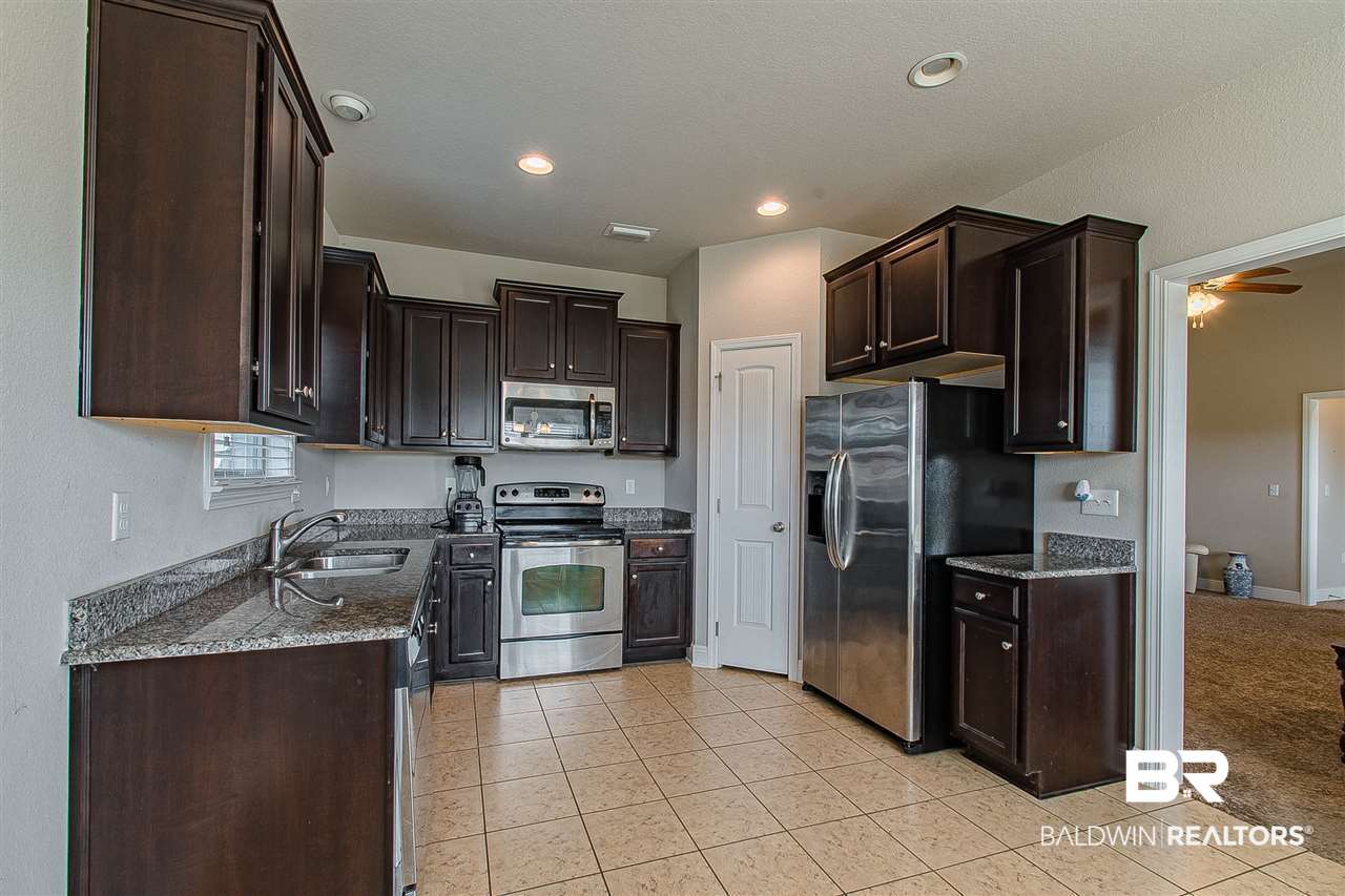 18030 Memphis Way Robertsdale, AL 36567 - Photo 17 of 38