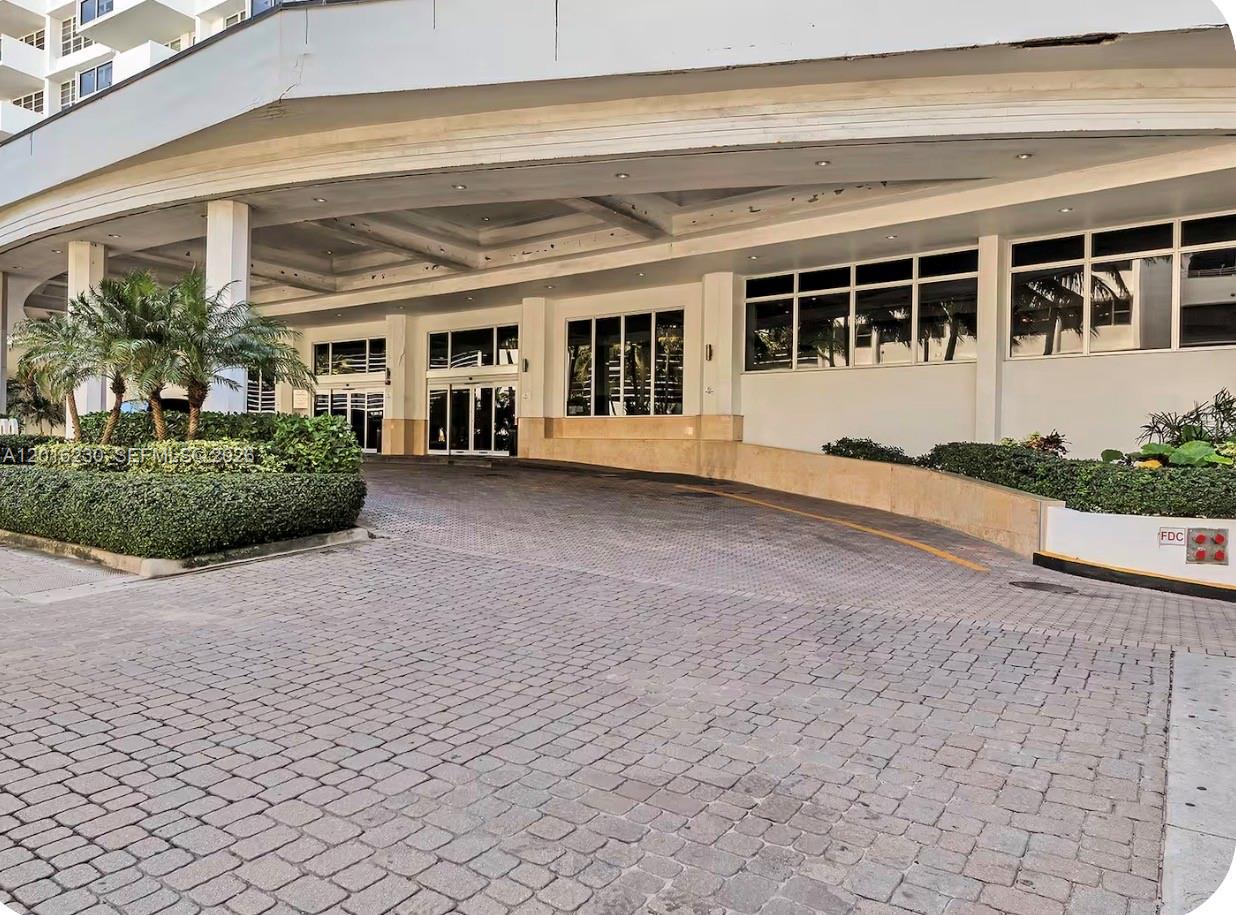 100 Lincoln Road, Unit 1641 Miami Beach, FL 33139 - Photo 20 of 26