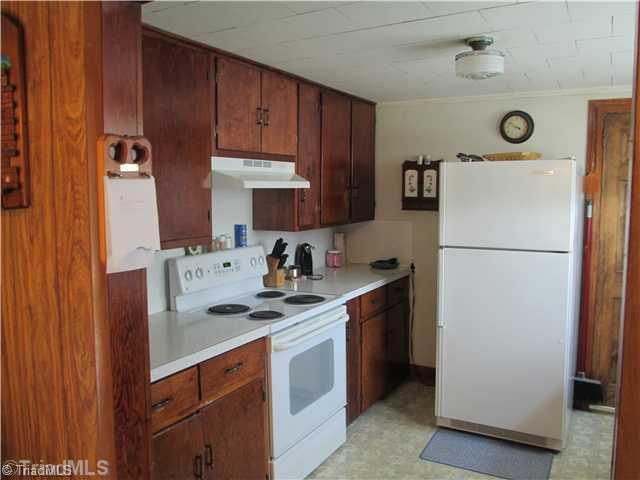 257 Belton Road Mount Airy, NC 27030 - Photo 3 of 8 Kitchen.
