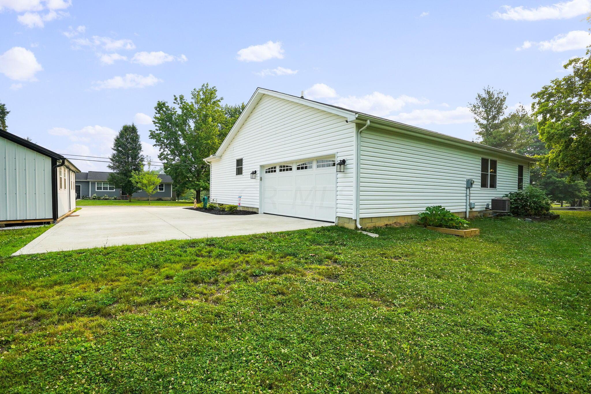 4570 Fremar Road Northeast Lancaster, OH 43130 - Photo 30 of 34 38-web-or-mls-DSC07908