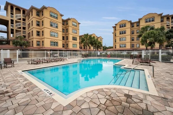 $2,495 | 606 Wells Court, Unit 202, Clearwater, FL 33756