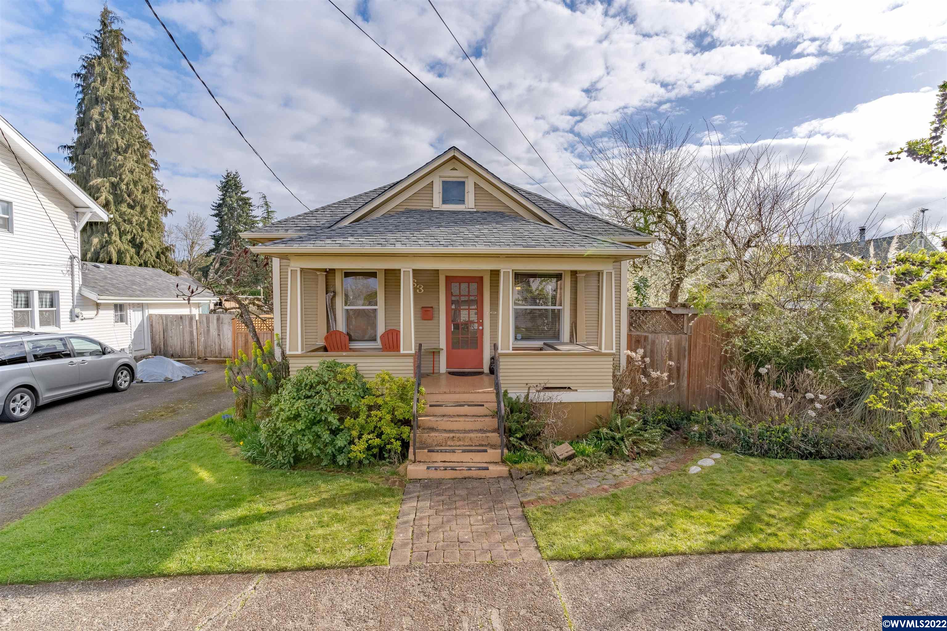 263 Southwest Ash Street Dallas, OR 97338 - Photo 1 of 36 Gallery Image 1