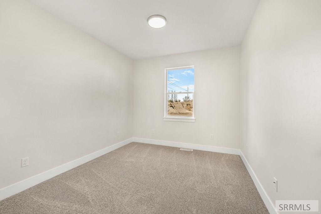 795 Lindy Lane Rigby, ID 83442 - Photo 20 of 36 Middle Bedroom