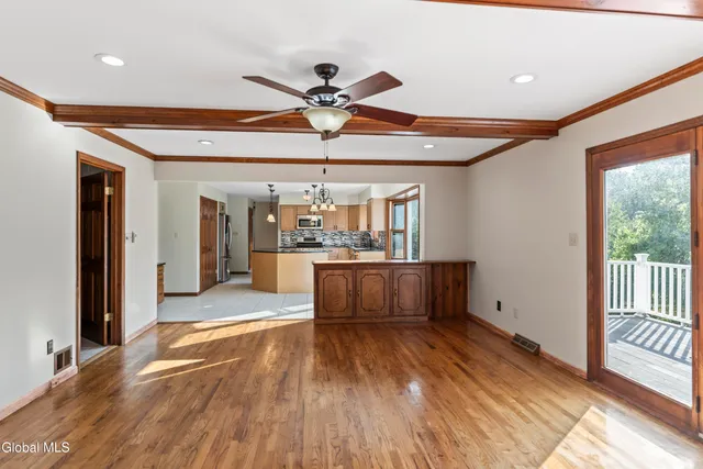 $599,900 | 209 Tamar Drive, Niskayuna, NY 12309