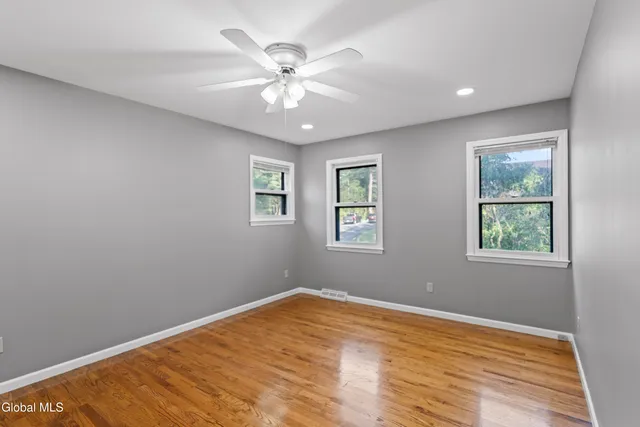 $599,900 | 209 Tamar Drive, Niskayuna, NY 12309