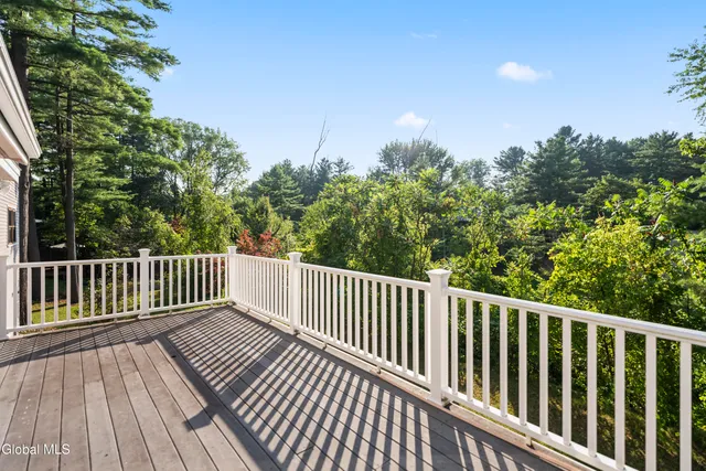 $599,900 | 209 Tamar Drive, Niskayuna, NY 12309