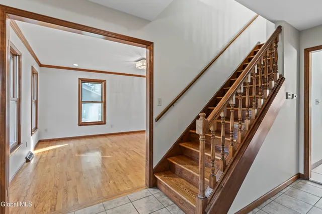 $599,900 | 209 Tamar Drive, Niskayuna, NY 12309