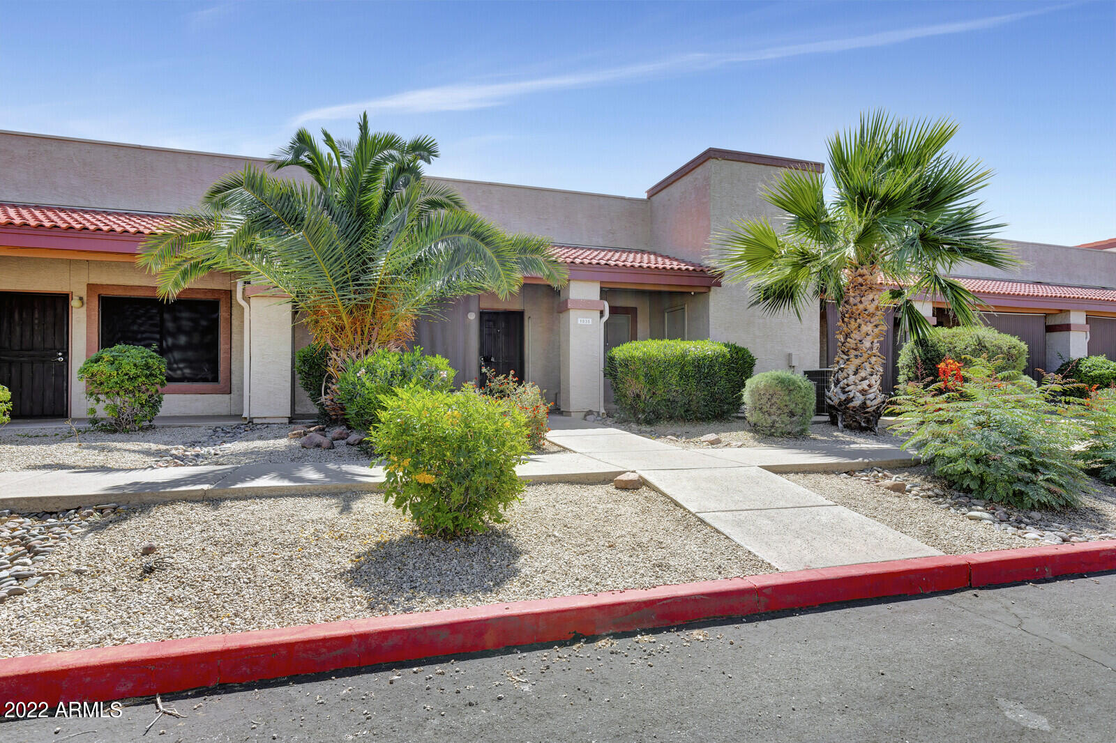 1440 North Idaho Road, Unit 1035 Apache Junction, AZ 85119 - Photo 2 of 21 02_1440_N_Idaho_Rd__02_mls