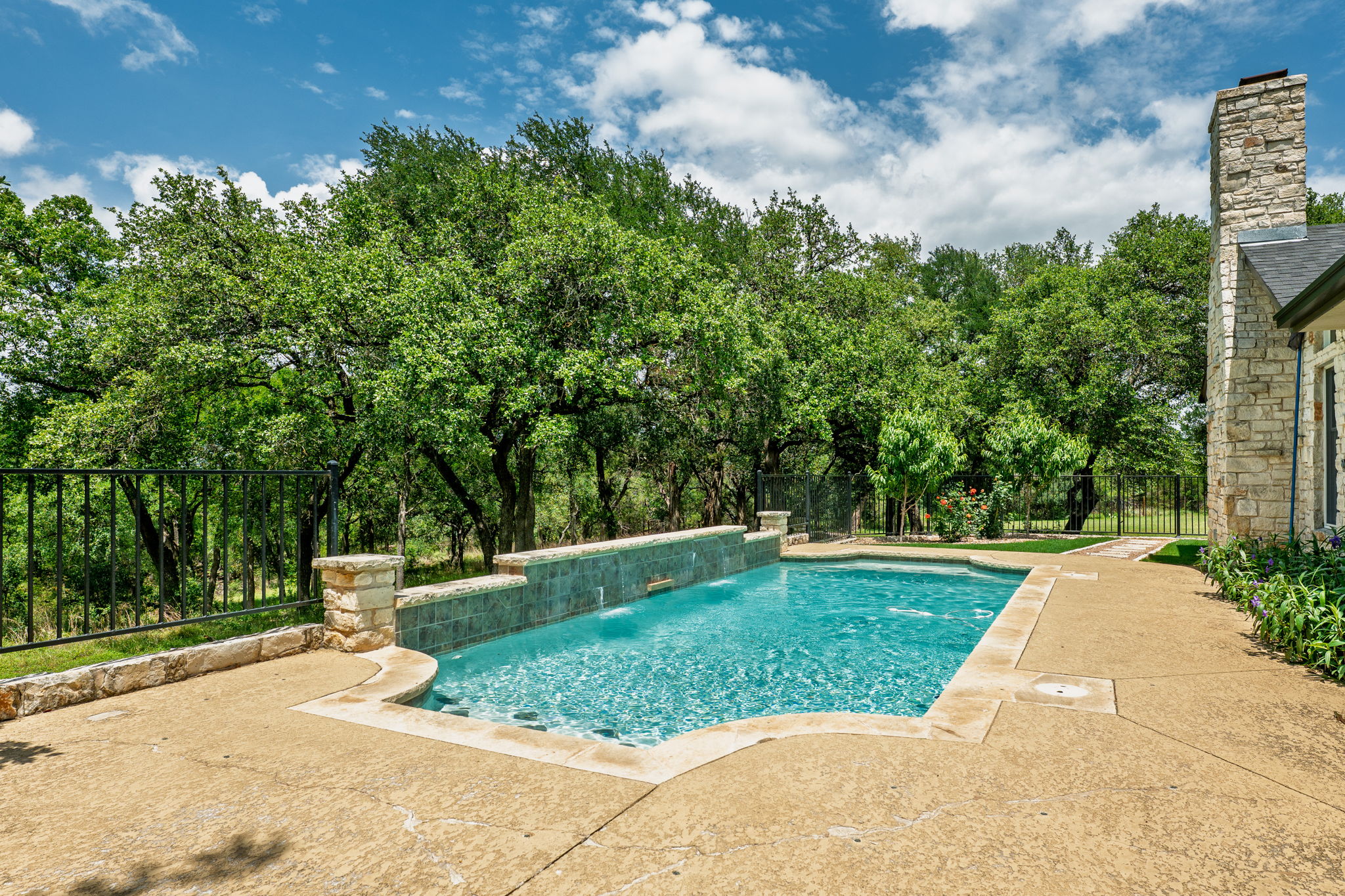 320 Greenridge Road Georgetown, TX 78628 - Photo 28 of 38 a view of a park with large trees