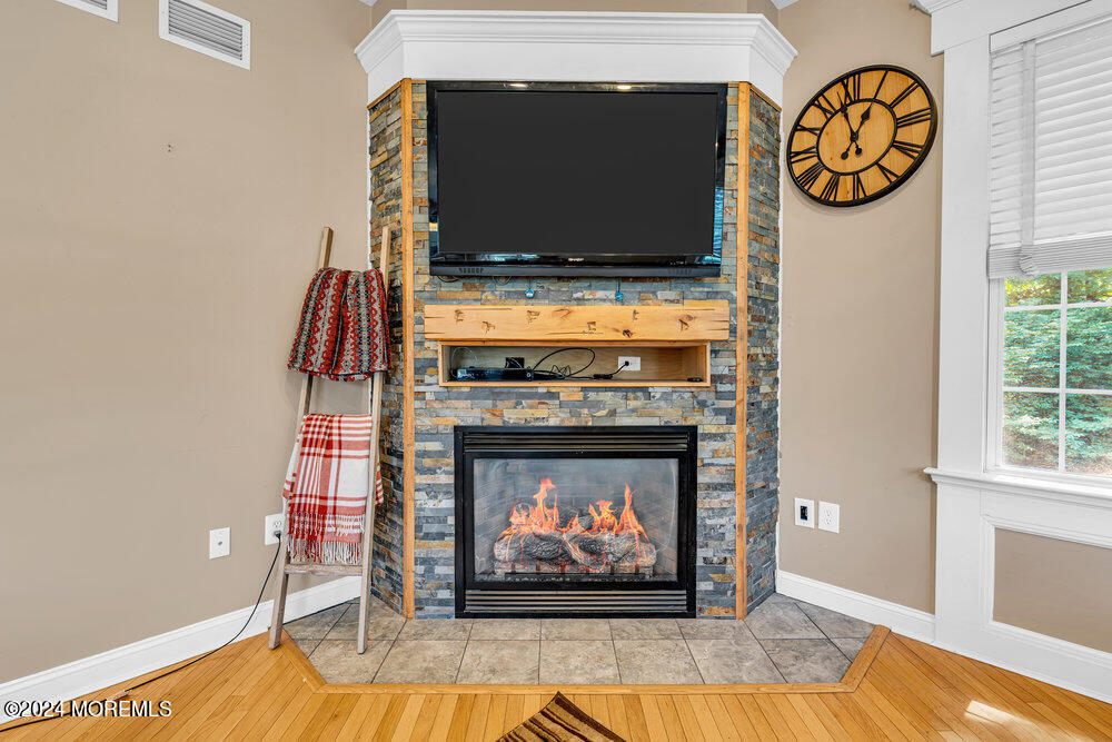 680 Locust Point Road Atlantic Highlands, NJ 07716 - Photo 13 of 46 017_dsc05863-1_175