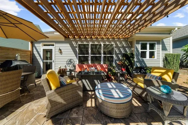 a view of outdoor space yard and patio