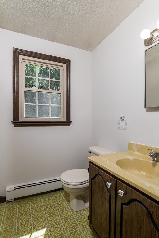 184 Cambridge Circle Longmeadow, MA 01106 - Photo 19 of 40