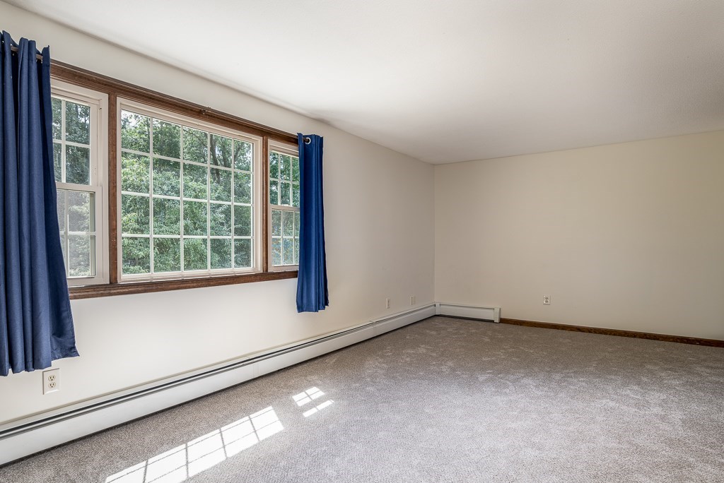 184 Cambridge Circle Longmeadow, MA 01106 - Photo 21 of 40