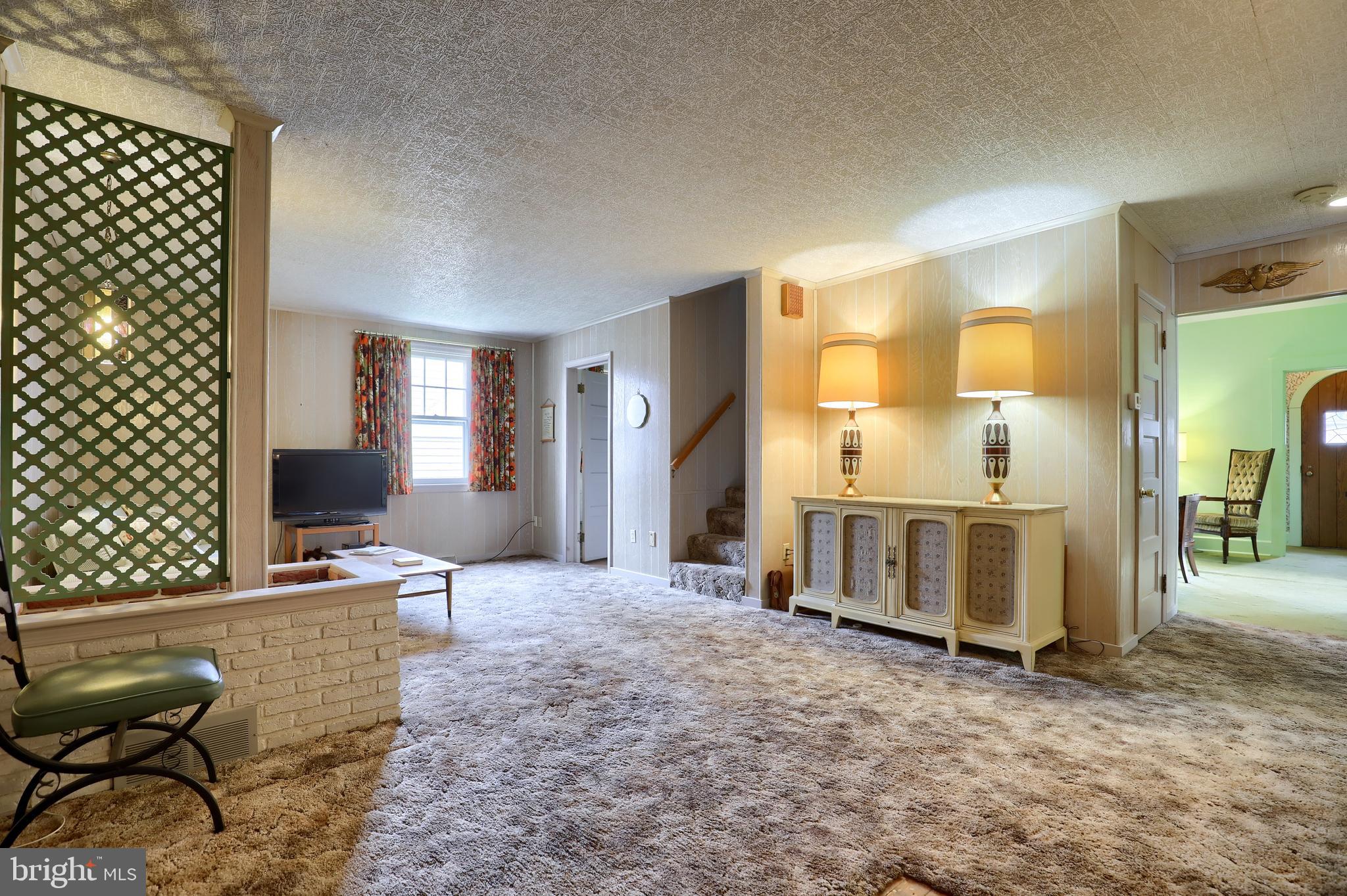 620 South Spruce Street Lititz, PA 17543 - Photo 35 of 57 a view of a livingroom with furniture and windows