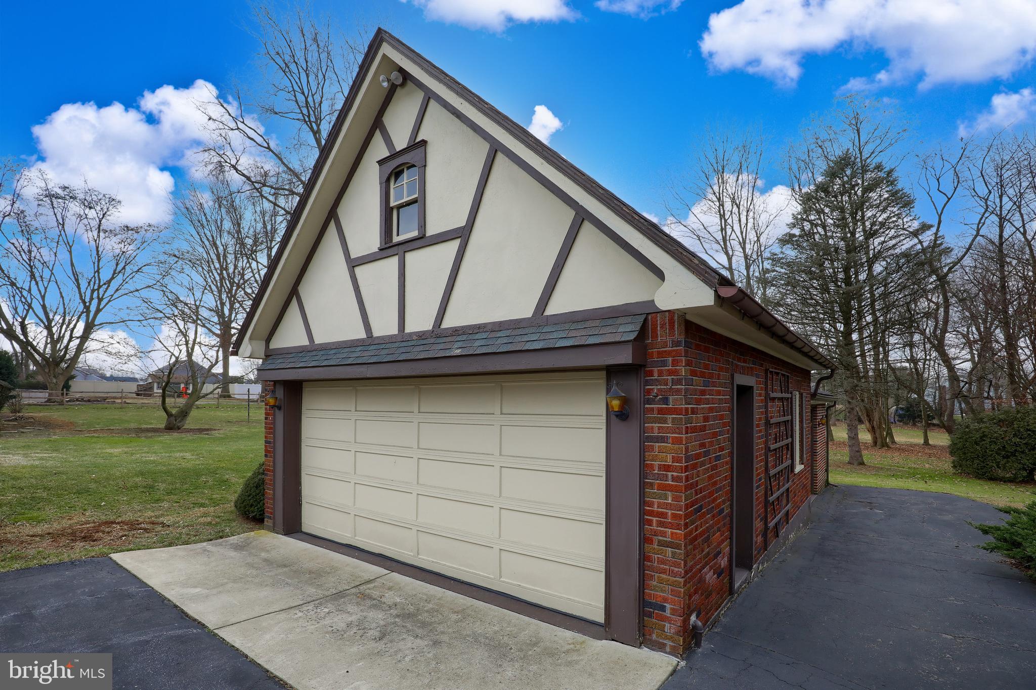 620 South Spruce Street Lititz, PA 17543 - Photo 5 of 57 a front view of a house with a yard